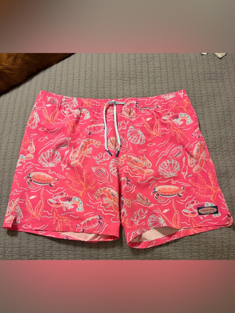 Vineyard Vines Men’s XL Printed Chappy Swim Trunks Sea Creatures